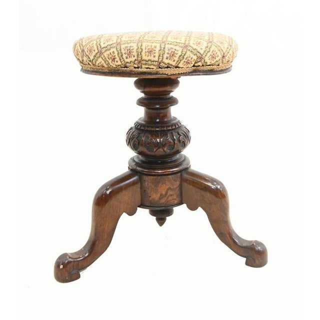 Victorian Adjustable Height Piano Stool in Carved Walnut, 1860s For Sale - Image 3 of 9