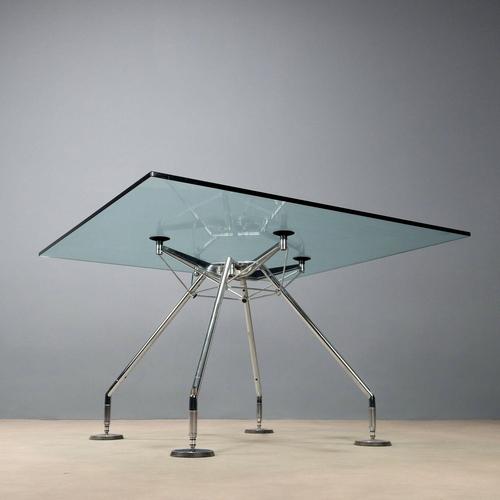 Nomos Table by Norman Foster for Tecno For Sale - Image 3 of 13