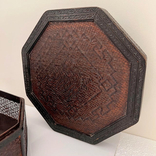 Oxblood Red Vintage Chinese Woven Wicker and Bamboo Octagonal Lacquered Box For Sale - Image 8 of 11