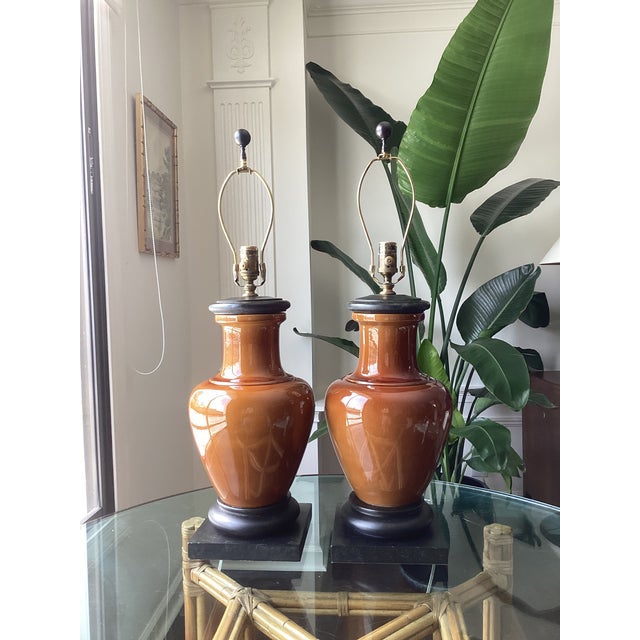 Wood Late 20th Century Visual Comfort Caramel Glazed Ceramic Table Lamps – Pair on Black Wood Bases For Sale - Image 7 of 10