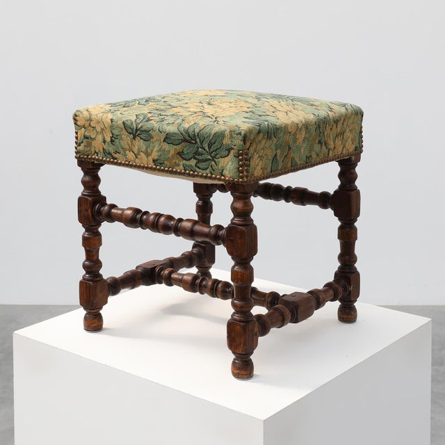 Louis XIII Walnut Ottoman with Floral Tapestry Seat, France, 1840 For Sale - Image 10 of 10