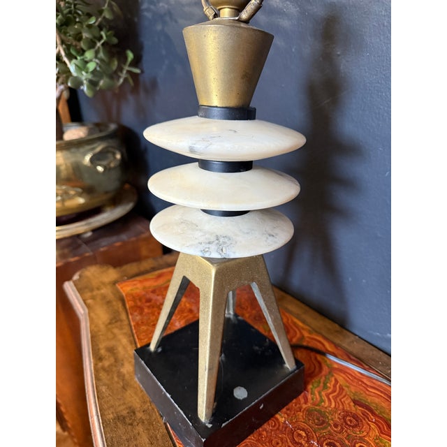 Mid-Century Modern 1950s Atomic Lamp in the Manner of Gio Ponti For Sale - Image 3 of 9