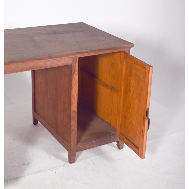 Mid-Century Portuguese Desk in Oak from Olaio, 1950s For Sale - Image 11 of 13