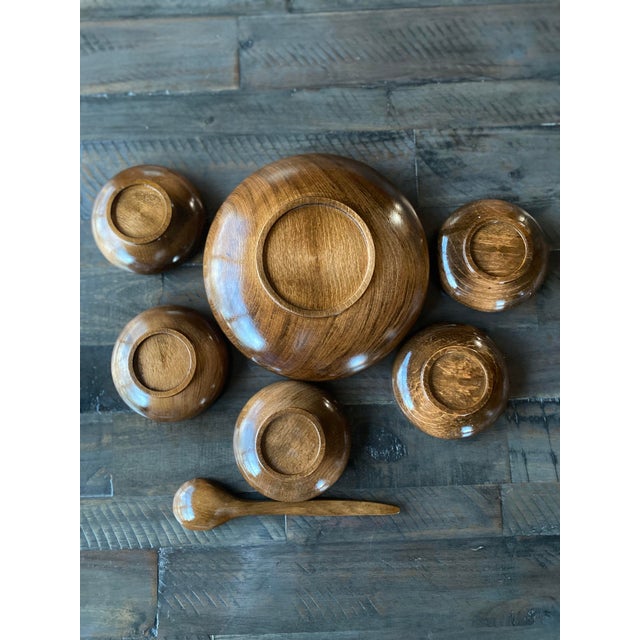 Vintage Mid Century Snack Rice Salad Bowls Total Set of 7 Pieces, 5 Small Bowls One Spoon and 1 Large Salad Bowl For Sale - Image 4 of 6