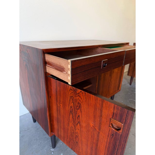 1960s Mid-Century Danish Rosewood Sideboard by Brouer Møbelfabrik – Vintage Scandinavian Credenza For Sale - Image 5 of 10