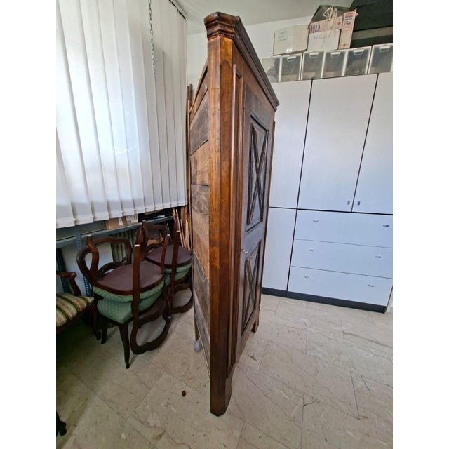 Brown Piedmontese Corner Cabinet in Wood and Lined with Florentine Lily Paper, 1750 For Sale - Image 8 of 13
