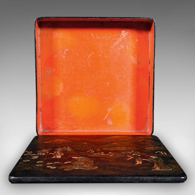 1900's Antique Japanese Lacquered Presentation Box For Sale - Image 6 of 12