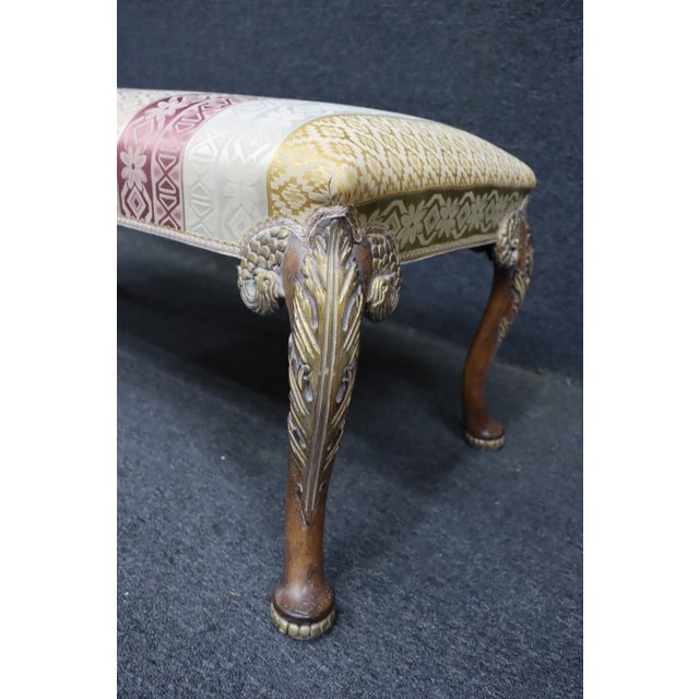 Queen Anne Queen Anne Style Paint Decorated Window Bench For Sale - Image 3 of 12