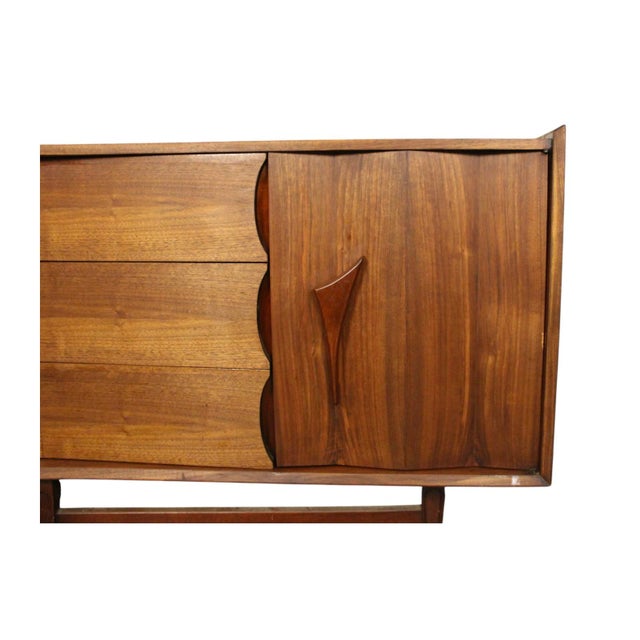 Mid-Century Sculptural Lowboy Dresser by Specialty Woodcraft Inc., Attributed For Sale - Image 12 of 13