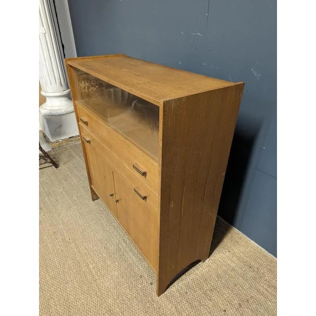 Vintage Oak Plaque Storage Unit, in Very Good conditions.