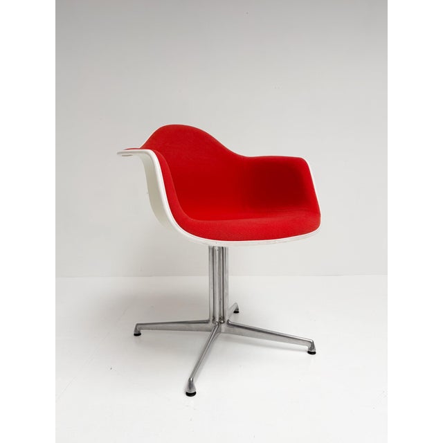 Vitra DAL Armchair by Charles & Ray Eames for Vitra, 2010s For Sale - Image 4 of 17