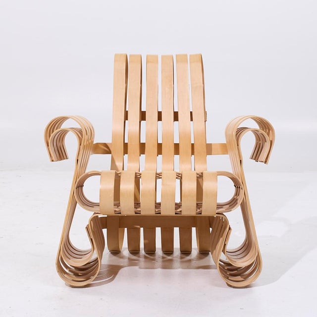 Frank Gehry for Knoll Mid Century Power Play Chair This chair measures: 32 wide x 32 deep x 31.5 high, with a seat height...