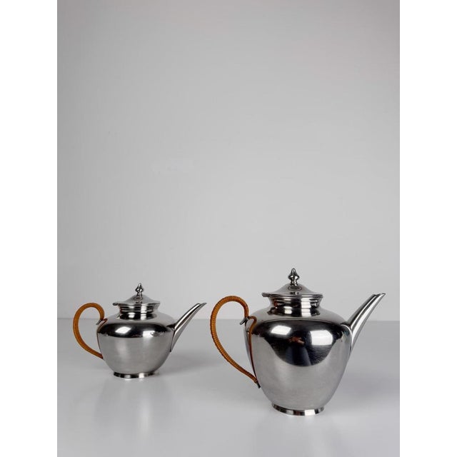 Mid-20th Century Pewter Tea Set with Rattan Wrapped Handlers from Gras et Etienne, 1950s, Set of 3 For Sale - Image 10 of 18