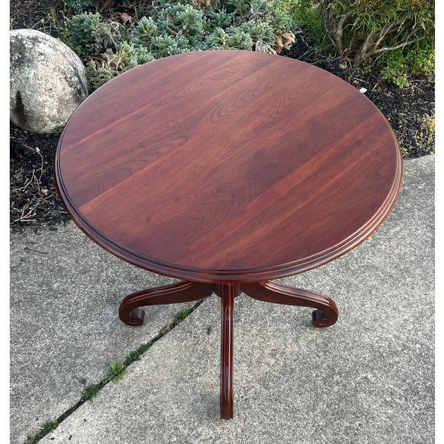Vtg. Ethan Allen Georgian Style Pedestal End/Side/Center Table For Sale - Image 11 of 15