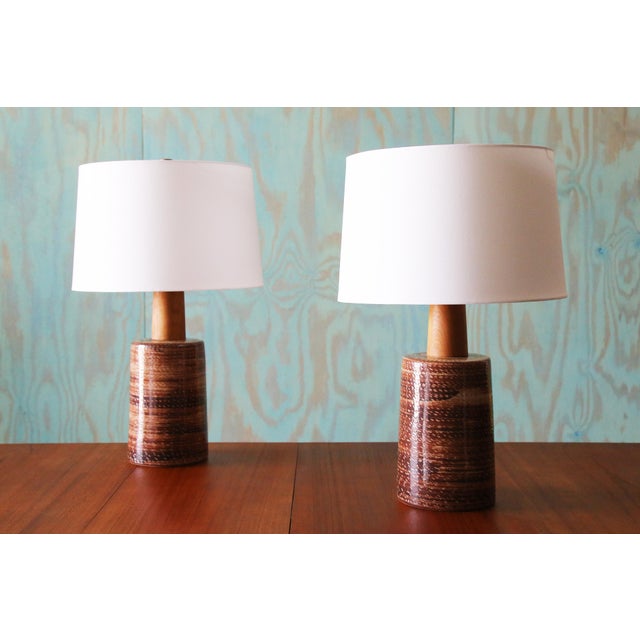 A highly collectable pair of lamps designed by Jane and Gordon Martz of Marshall Studios in Veedersburg Indiana circa...