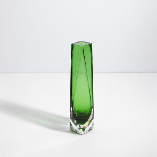 2020s Hand Blown Murano Goccia Vase in Green Small For Sale - Image 5 of 8