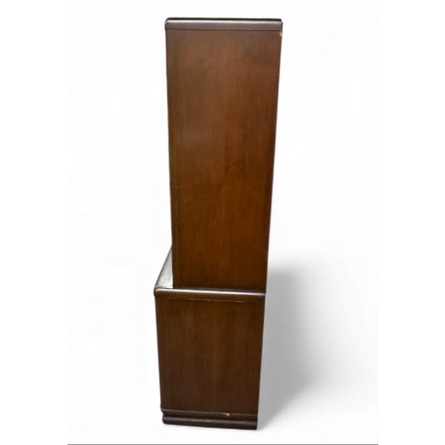 Mid-century modern furniture, popular from the mid-1940s to the late 1960s, is characterized by its clean lines, organic...