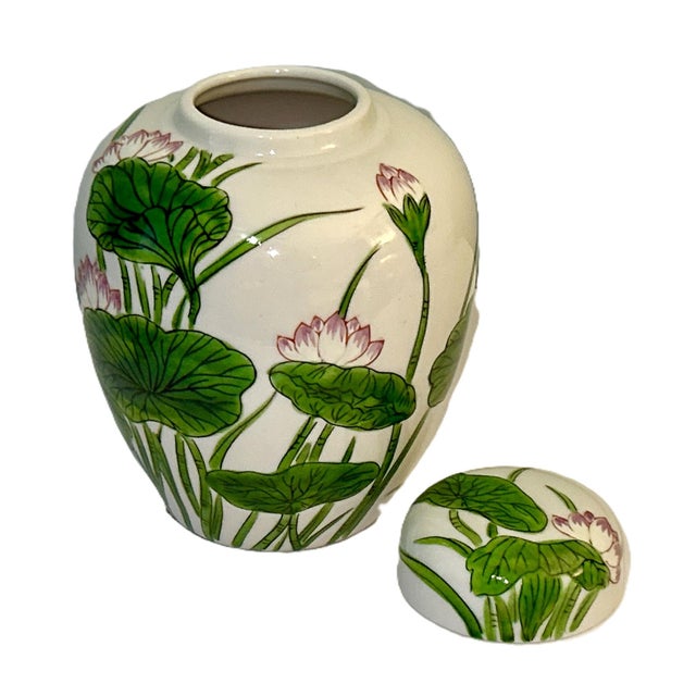 Chinoiserie Late 20th Century Water Lily Ginger Jar For Sale - Image 3 of 6