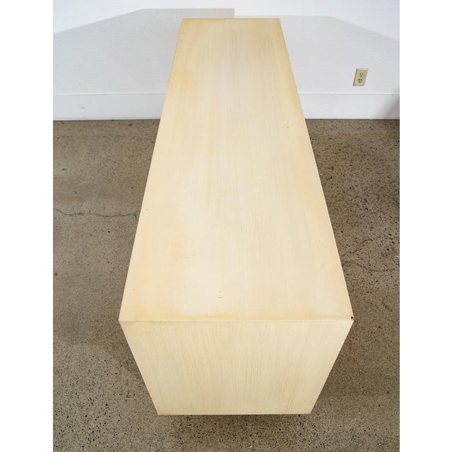 1960s Mid Century Modern Dresser Credenza 6 Drawer American White Brass For Sale - Image 4 of 12