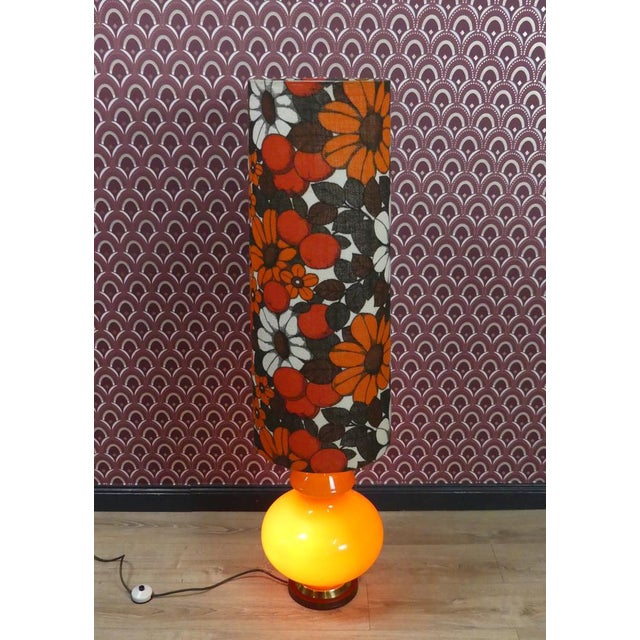 Flower Power Floor Lamp with Orange Illuminated Glass Base, 1970s For Sale - Image 4 of 14