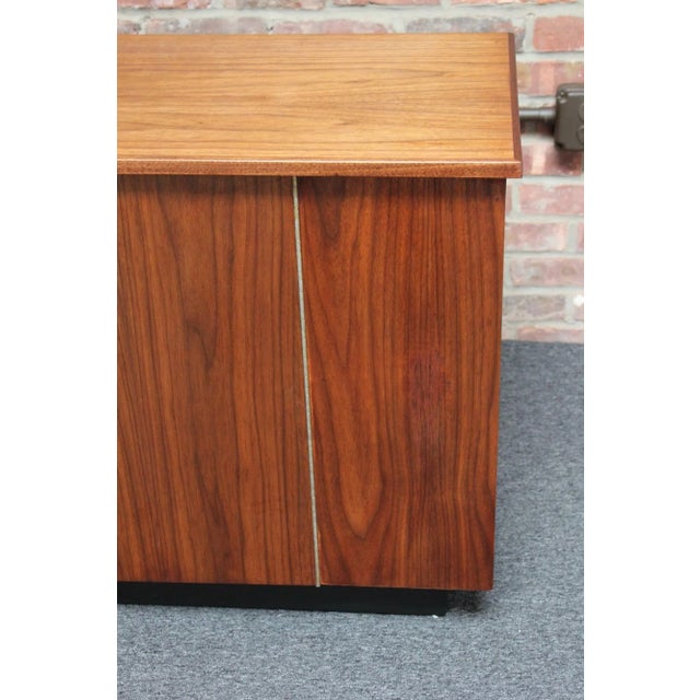 American Modern Studio Craft Walnut Credenza/Cabinet on Ebonized Plinth Base For Sale - Image 11 of 13
