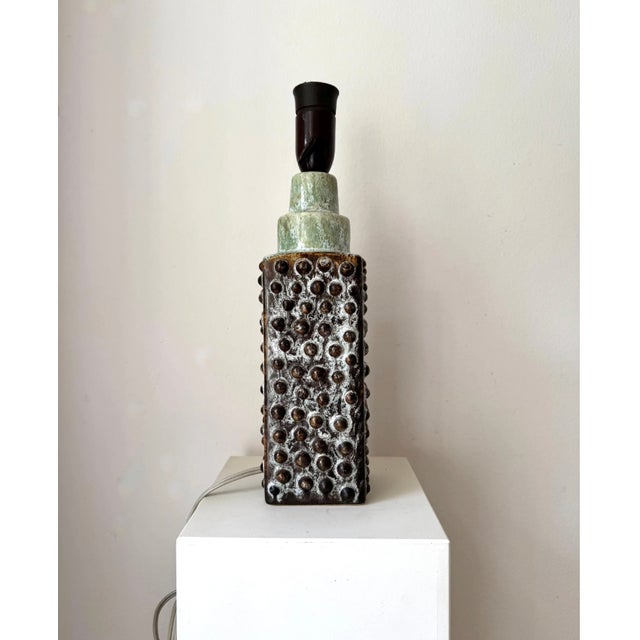 Large p.m. Keramik table lamp/lamp foot with dot relief (signed! which is very rare for p.m. Ceramic objects). A classic...