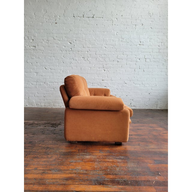 Cinnamon 1970s Coronado Loveseat Attributed to Afra & Tobia Scarpa for B&b Italia For Sale - Image 8 of 13