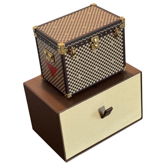 Louis Vuitton Limited Edition Paperweight, Mini Vuitton Jewelry Box in the Shape of a Trunk, 2012 For Sale - Image 18 of 18