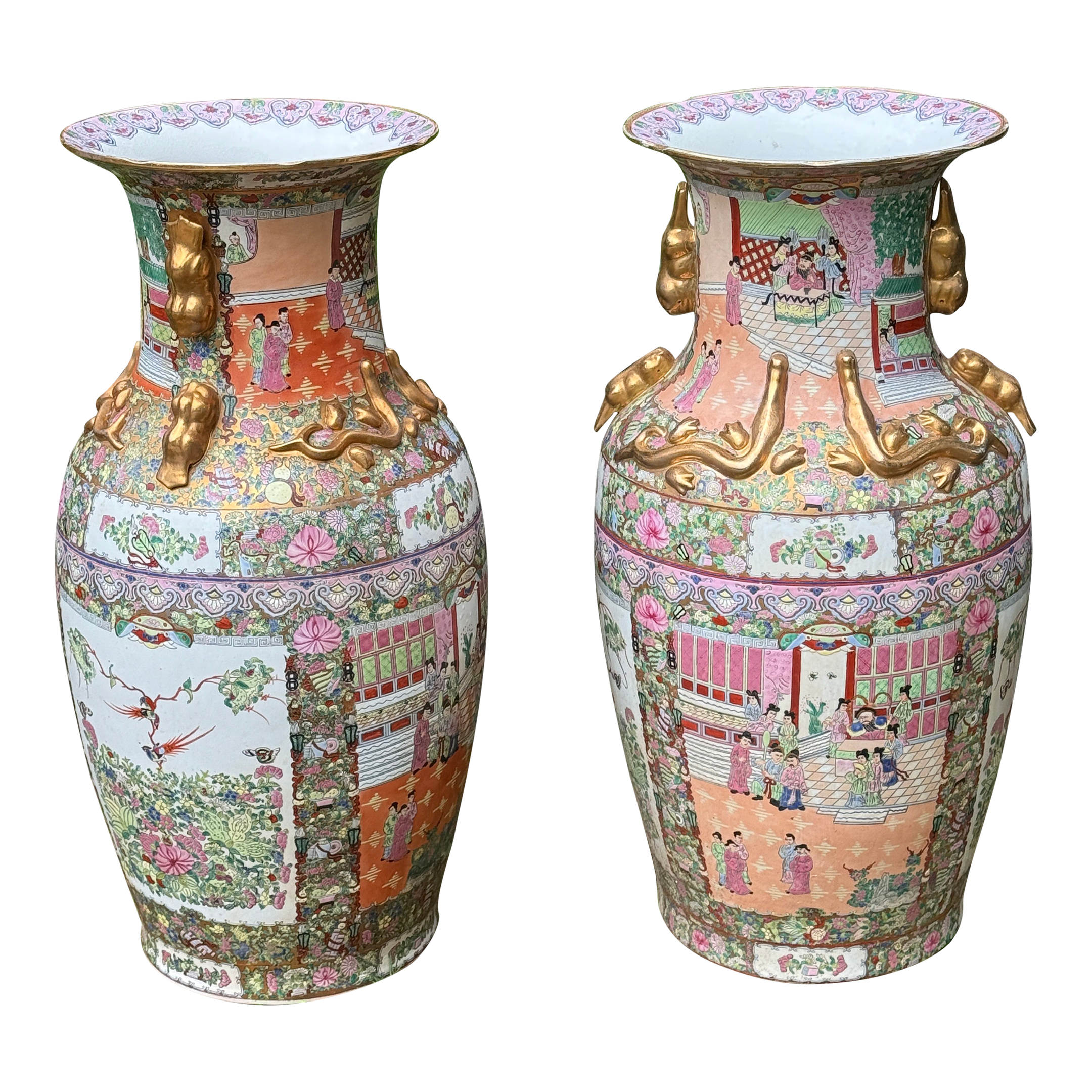Pair of 18th Century Chinese Hand Painted Famille Rose Medallion
