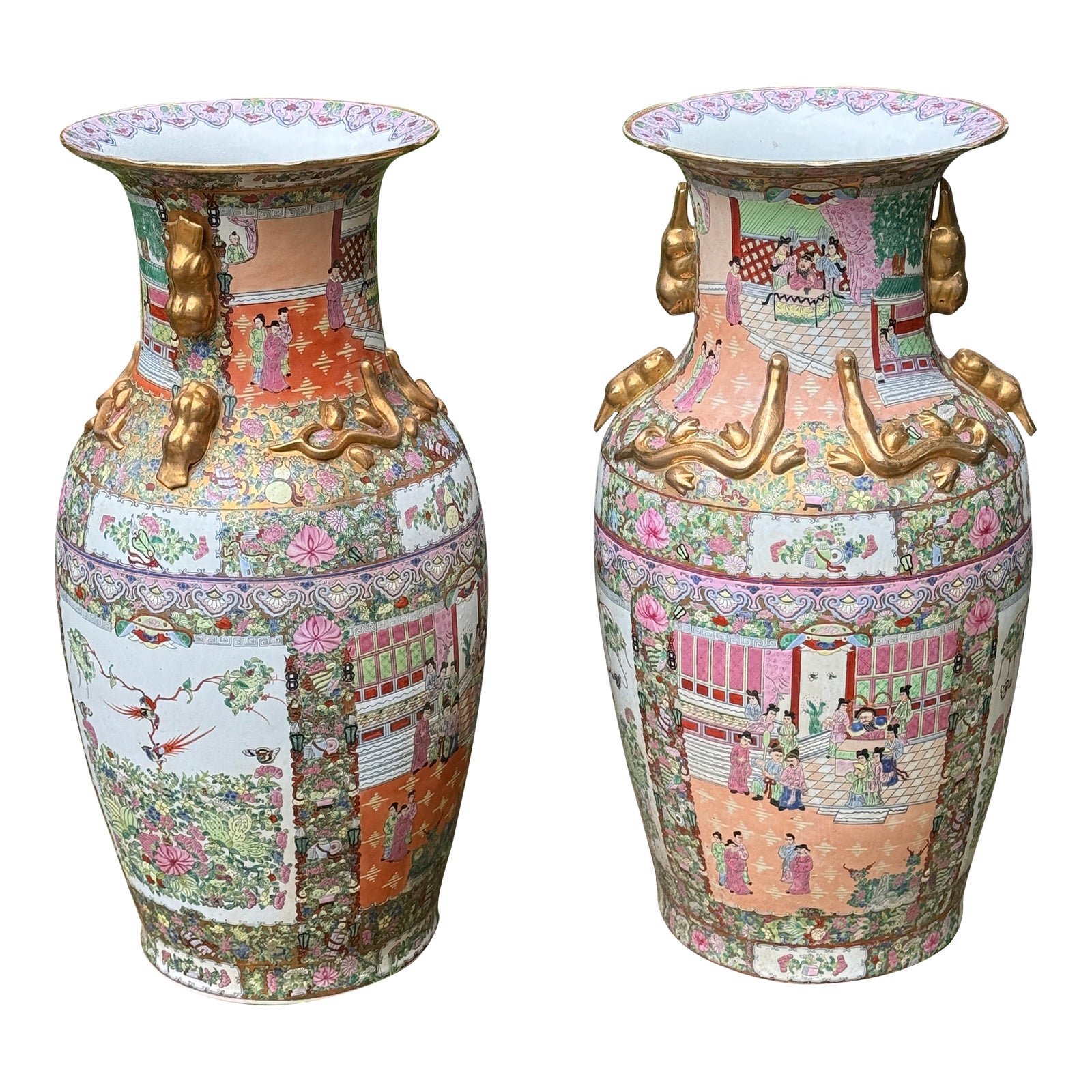 Pair of 18th Century Chinese Hand Painted Famille Rose Medallion
