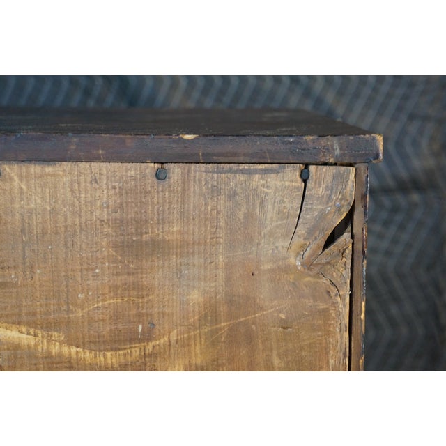 Antique 18th Century American Federal Crotch Mahogany Chest of Drawers Dresser For Sale - Image 13 of 15