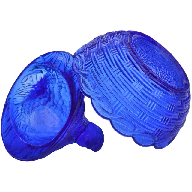 Blue Mid 20th Century Handblown Blue Americana Glass Bird-Figurine Centerpiece For Sale - Image 8 of 8