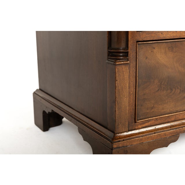 18th Century English George III Mahogany Chest of Drawers For Sale - Image 3 of 10