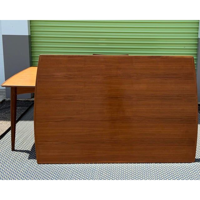 1970s Danish Modern Teak Extension Dining Table by Gudme Møbelfabrik, c.1970s For Sale - Image 5 of 9