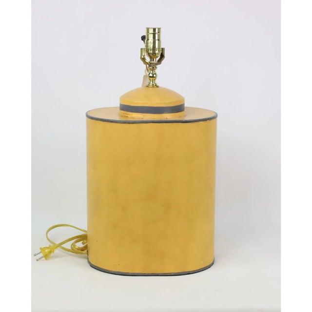 A Pair of Vintage English Chinoiserie Hand-Painted Yellow Tea Canister Table Lamps For Sale - Image 4 of 8