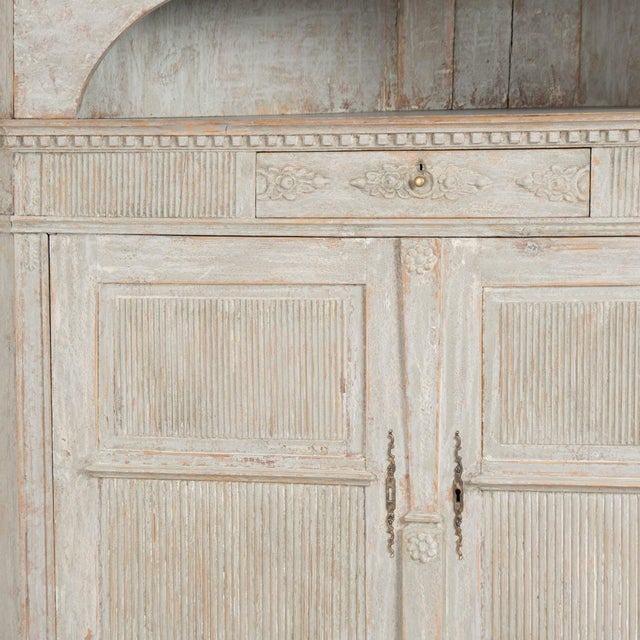 Gray Large 19th Century Swedish Gray Gustavian Pine Corner Cabinet For Sale - Image 8 of 14