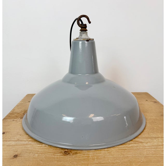 Vintage British Industrial Grey Enamel Factory Pendant Lamp, 1960s For Sale - Image 14 of 18