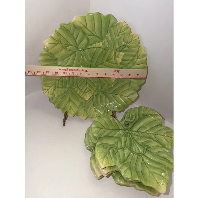 1990s Vintage Fitz Floyd Majolica Green Cabbage Leaf Serving Platter Plates-Set of 7 For Sale - Image 5 of 6