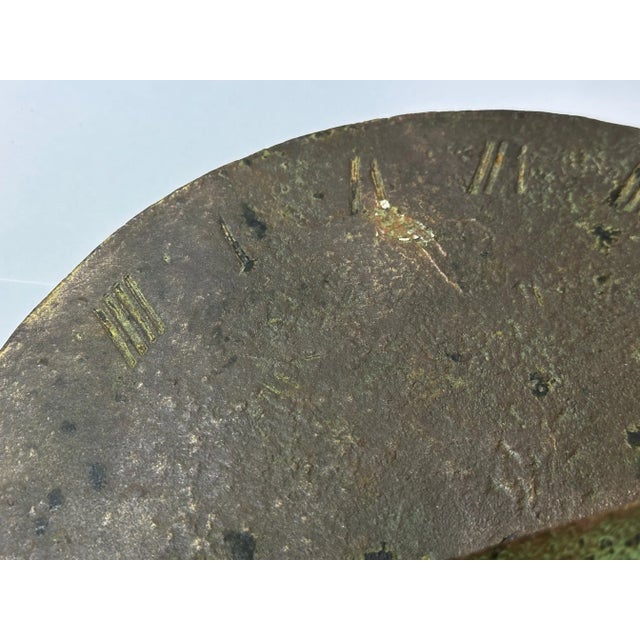 Metal Early 19th Century English Georgian Bronze Round Sundial Top With Gnomon Outdoor Garden Ornament With Verdig For Sale - Image 7 of 11