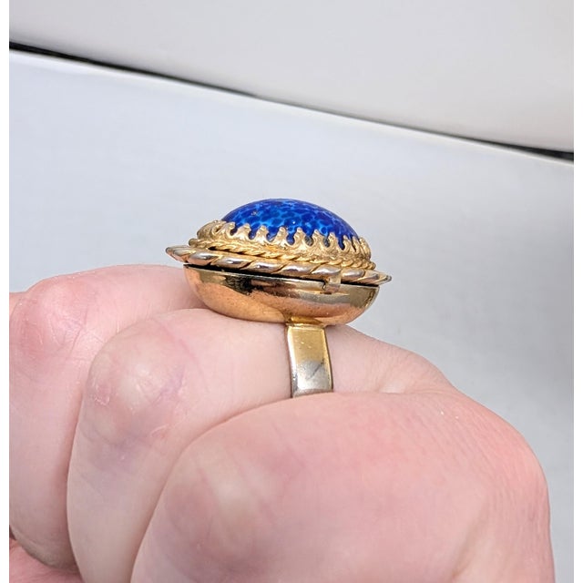 Vintage 1968 Signed Napier Goldtone Cabochon Faux-Lapis "Poison" Adjustable Ring For Sale - Image 9 of 13