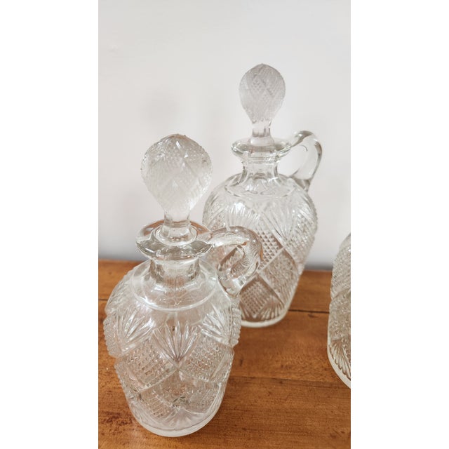 Set of 3 Antique Late 19th Century Brilliant Cut Glass Decanters With Ball Stoppers and Loop Handles – Abp Style For Sale - Image 4 of 12