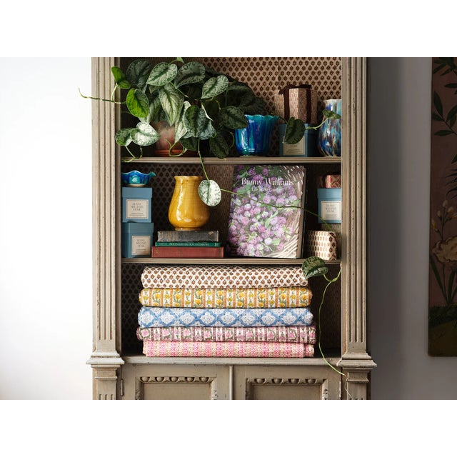 Bunny Williams Home Lotus King Coverlet (92x108) Yellow For Sale - Image 4 of 4