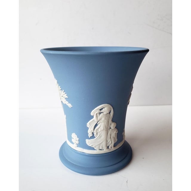 Vintage 1975 Wedgwood Blue Jasperware Small Flared Bud Vase - "Venus & Cupid" For Sale - Image 10 of 13