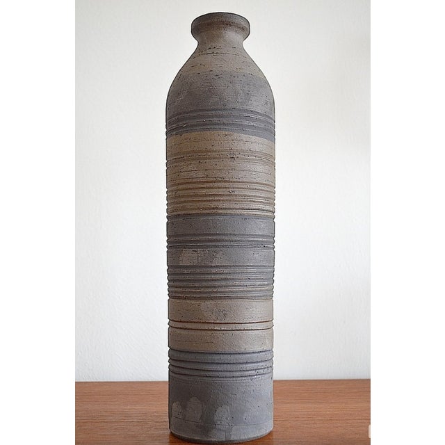 Artist's ceramic vase by the ceramist Karl Jüttner (1921-2006) In 1956, Karl Jüttner, together with Gerda Körting and the...