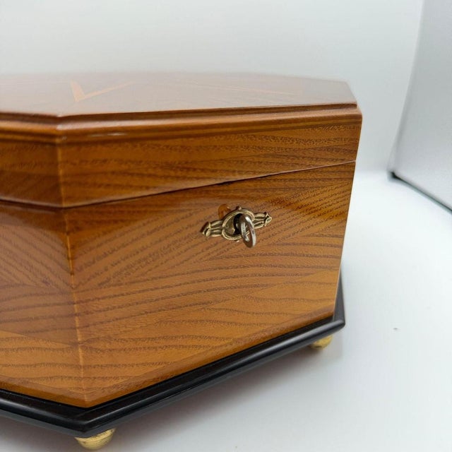 Octagonal (eight-sided) Bauhaus / Art Deco Box from Austria, Vienna, circa 1920. Sides in solid ash wood. Lid veneered in...