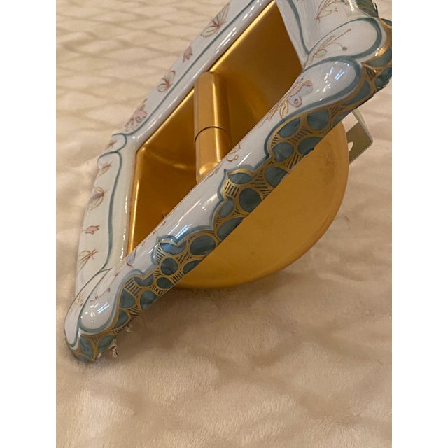 Sherle Wagner Sherle Wagner Gold & Ceramic Bathroom Toilet Paper Holder For Sale - Image 4 of 9