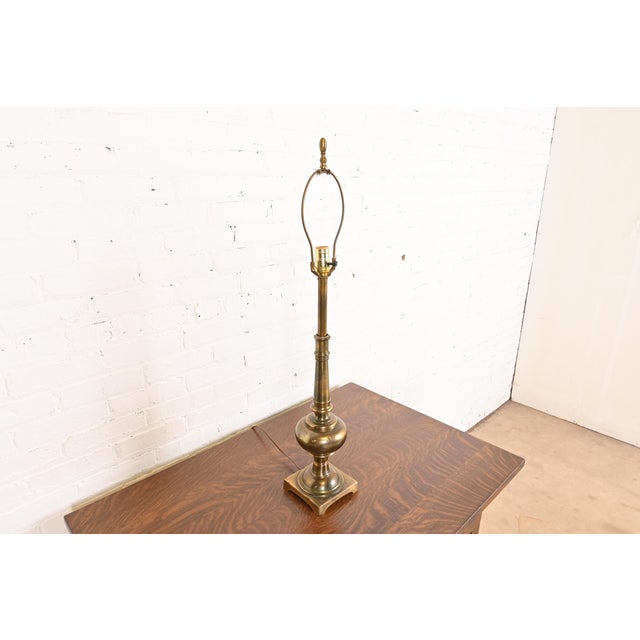 Mid-Century Modern Ralph Lauren Style Mid-Century Hollywood Regency Tall Brass Table Lamp For Sale - Image 3 of 11