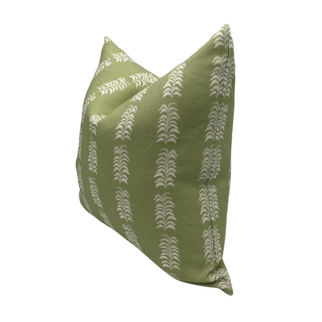 Pair of handcrafted pillows fashioned with Heather Chadduck Petite Frond in Jungle fabric on the front and back....