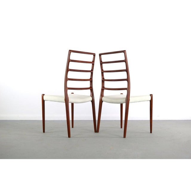 Mid-Century Modern Niels Møller No. 82 Side Chairs in Teak J.L. Møllers Møbelfabrik, Denmark - A Set of 2, Denmark For Sale - Image 3 of 9