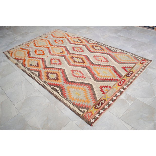 Vintage Handwoven Turkish Rug Kilim, Primitive Tribal Statement, Bohemian Area Rug - 5′8″ X 9′6″ For Sale - Image 10 of 16